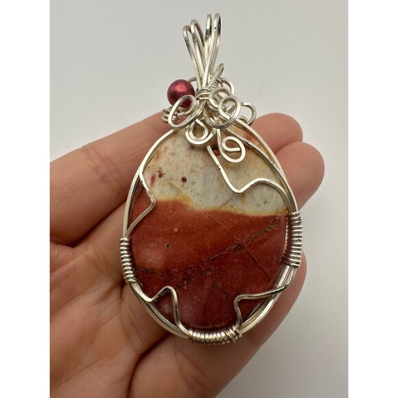 Handcrafted semi gemstone Pendant - Picture 3 of 4